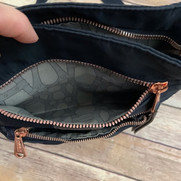 AMIEE Kestenberg Crossbody Purse - Picture 7 of 8